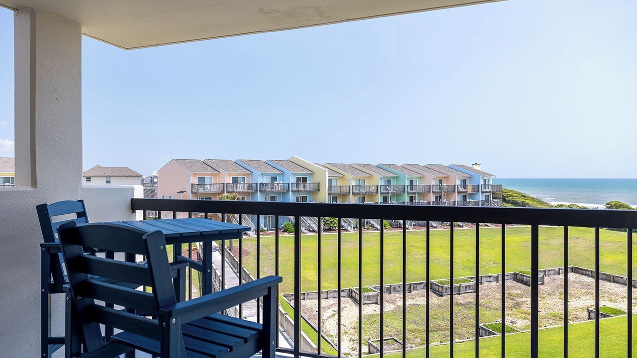 Photo of Patio Balcony in Emerald Isle