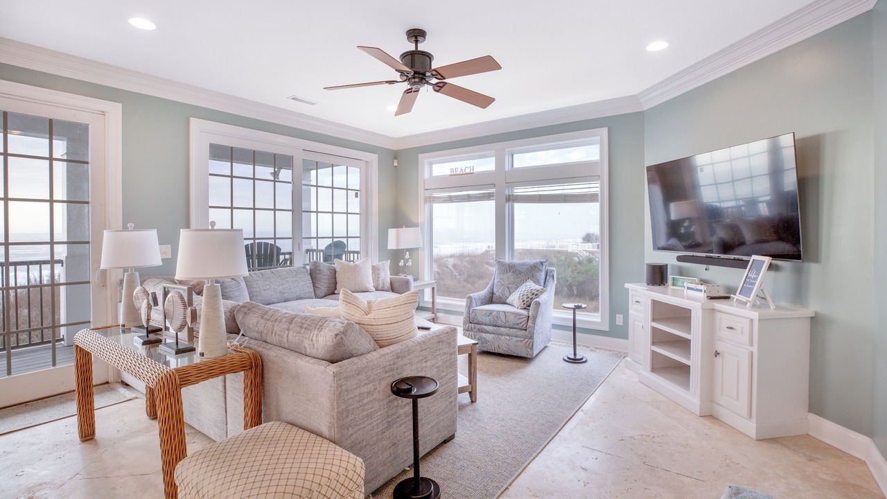Photo of Livingroom in Long Bay Estates
