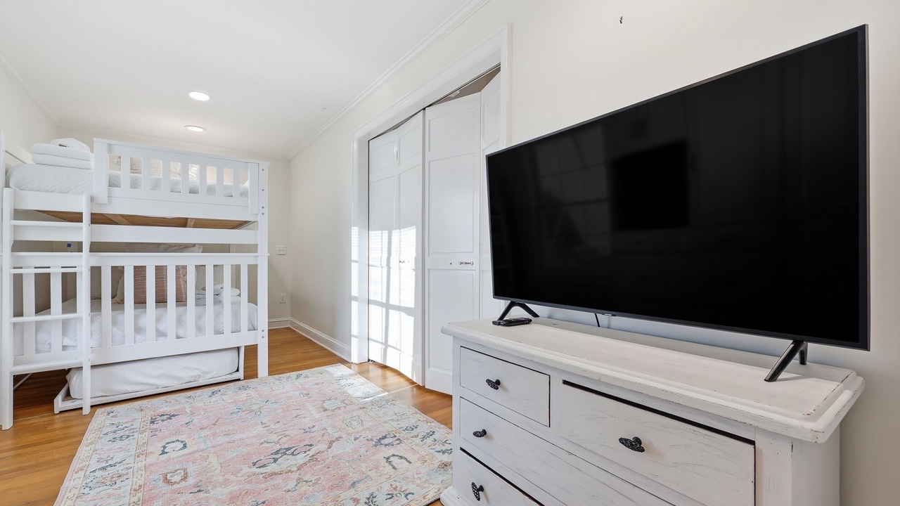 Photo of Bedroom in Beachwalk