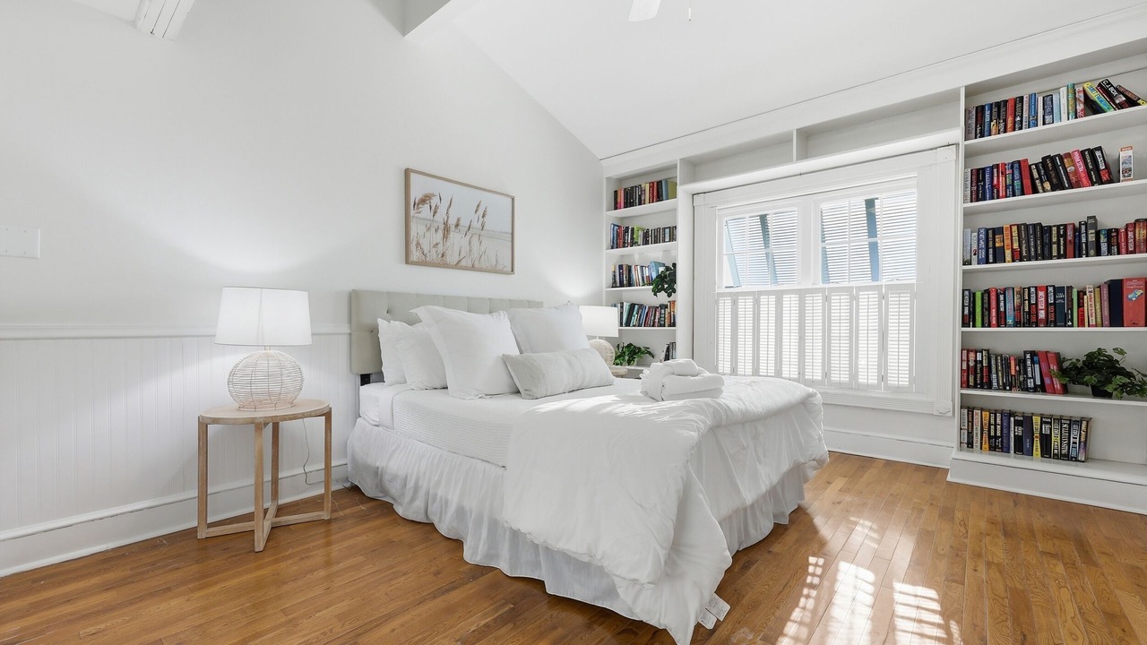 Photo of Bedroom in Beachwalk