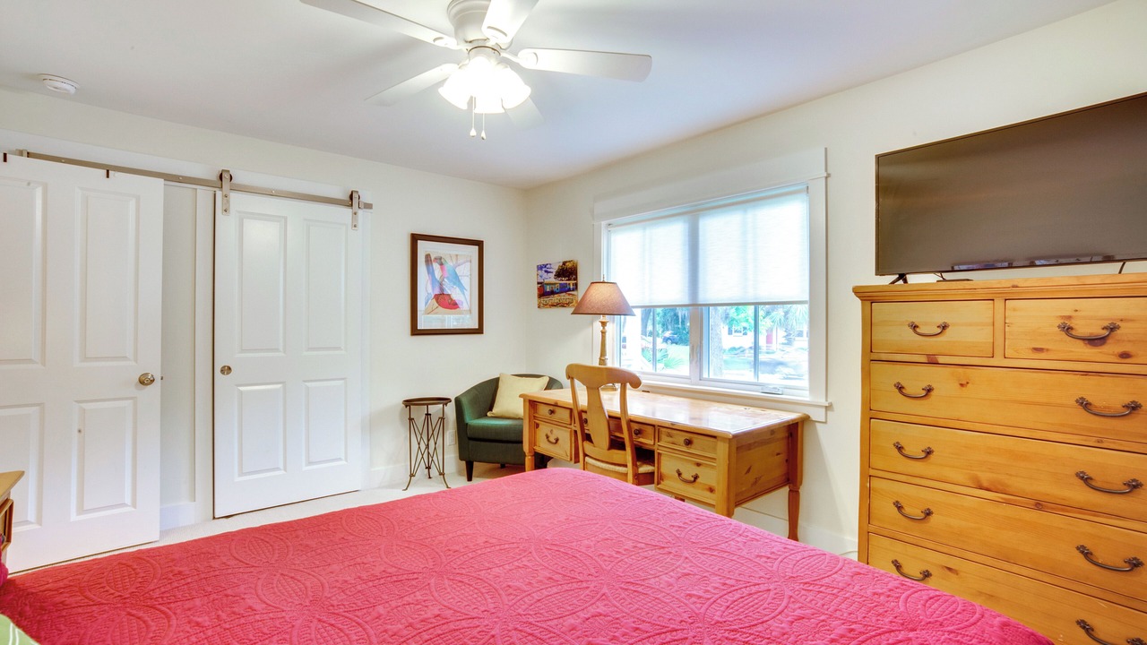 Photo of Bedroom in Historic District