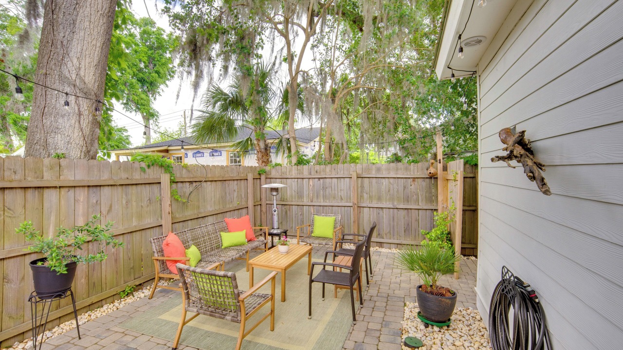 Photo of Patio Balcony in Historic District