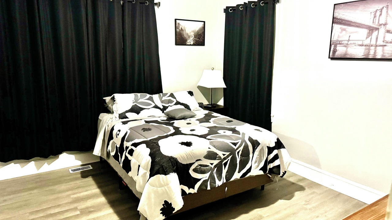 Photo of Bedroom in Anderson