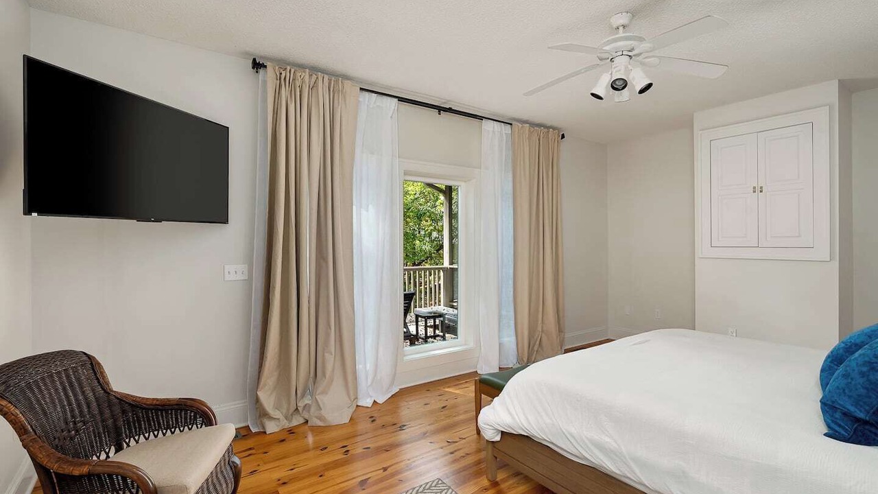 Photo of Bedroom in Six Mile