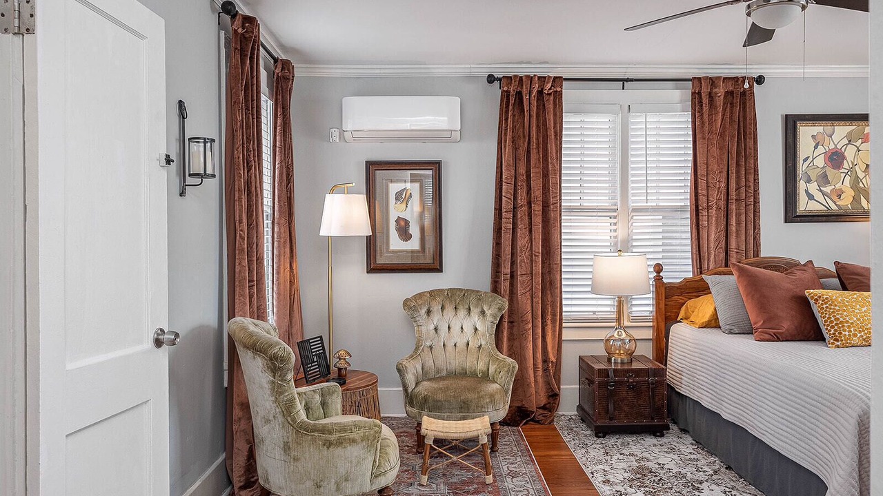 Photo of Bedroom in Midtown