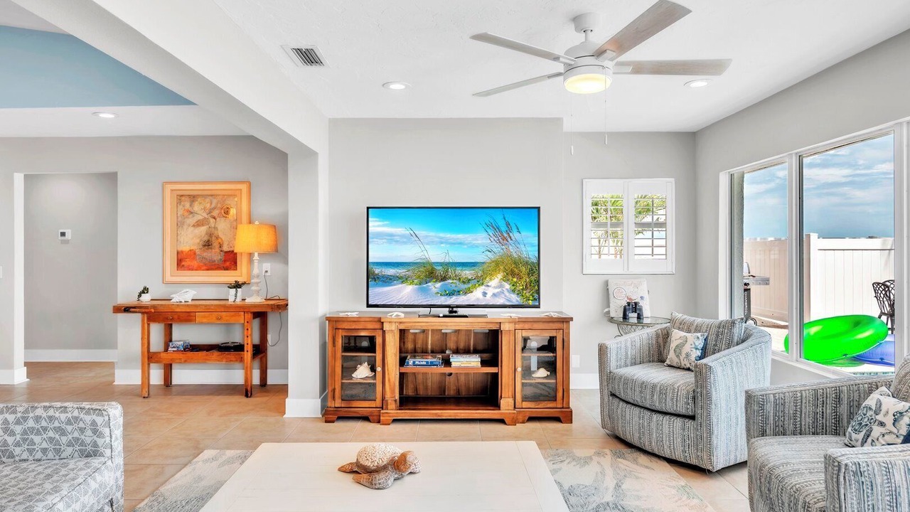 Photo of Livingroom in Whitney Beach
