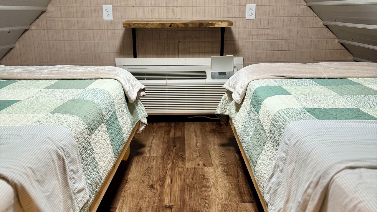 Photo of Bedroom in Townville