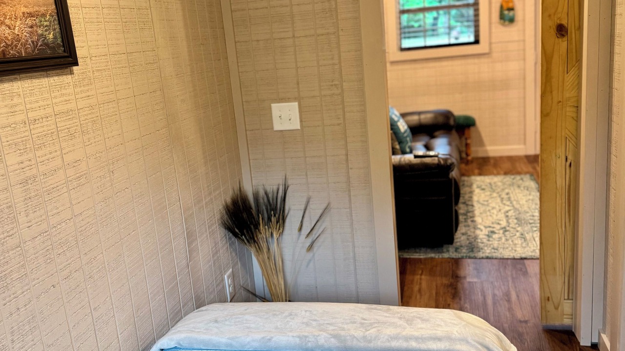 Photo of Bedroom in Townville