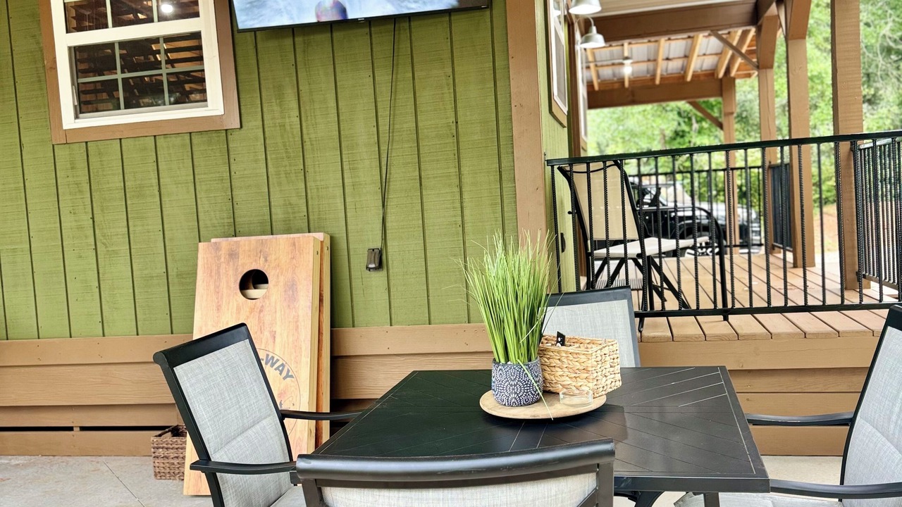 Photo of Outdoor in Townville