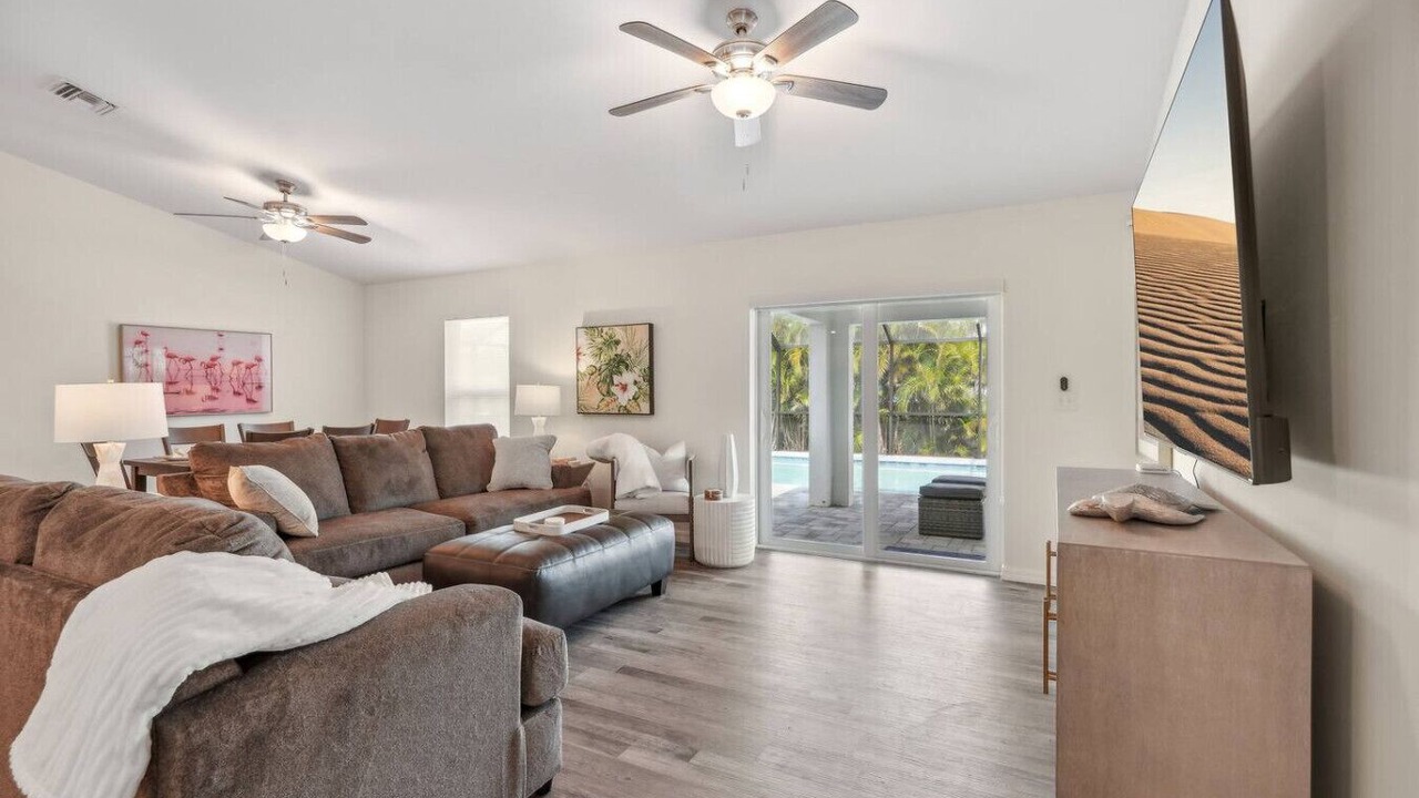 Photo of Livingroom in Mariner