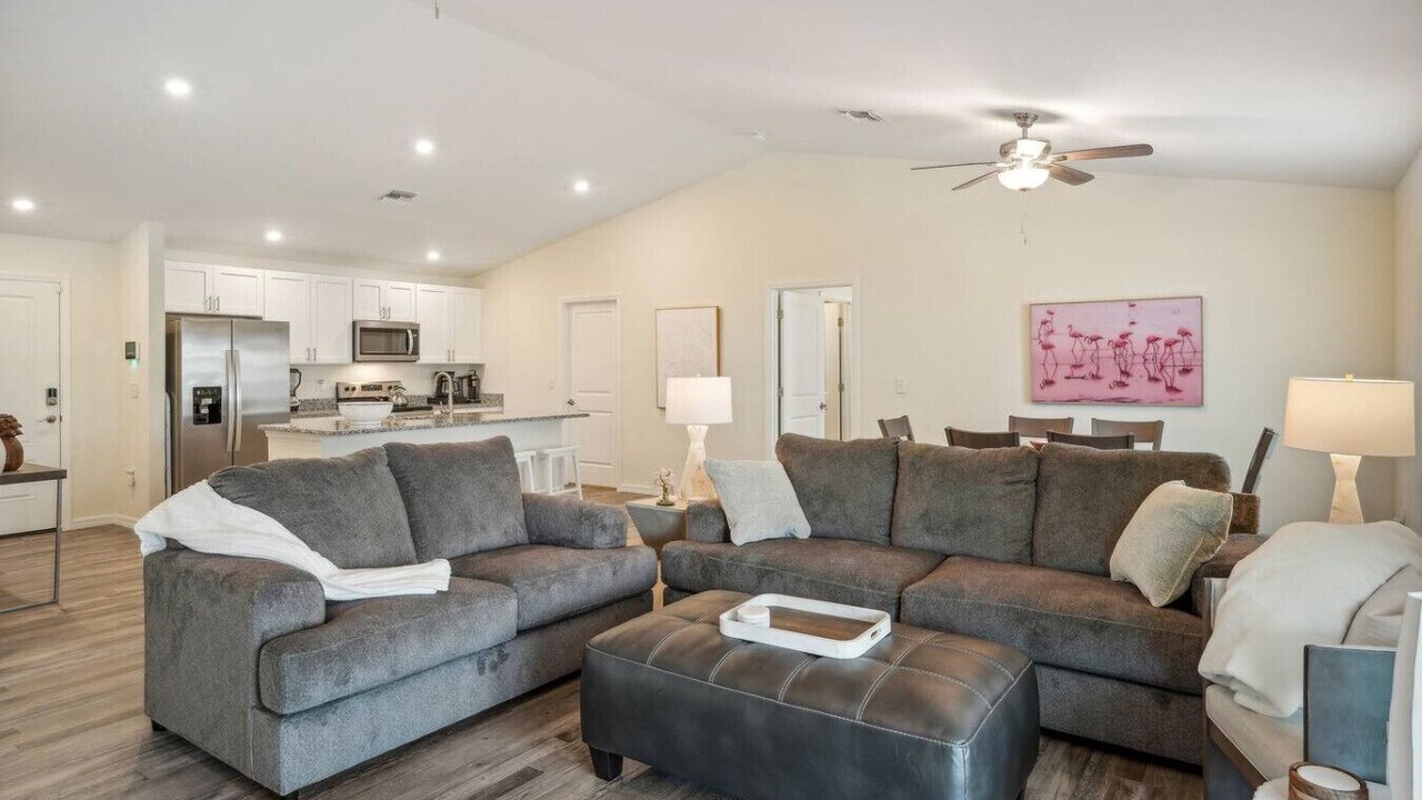 Photo of Livingroom in Mariner