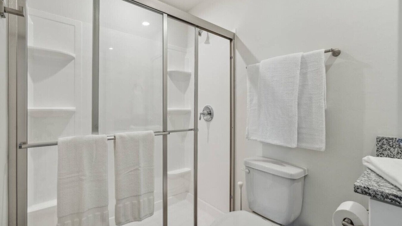 Photo of Bathroom in Mariner