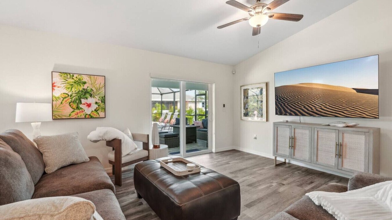 Photo of Livingroom in Mariner