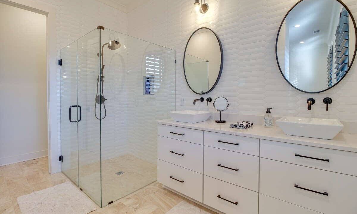 Photo of Bathroom in Hitch Village - Fred Wessels Homes