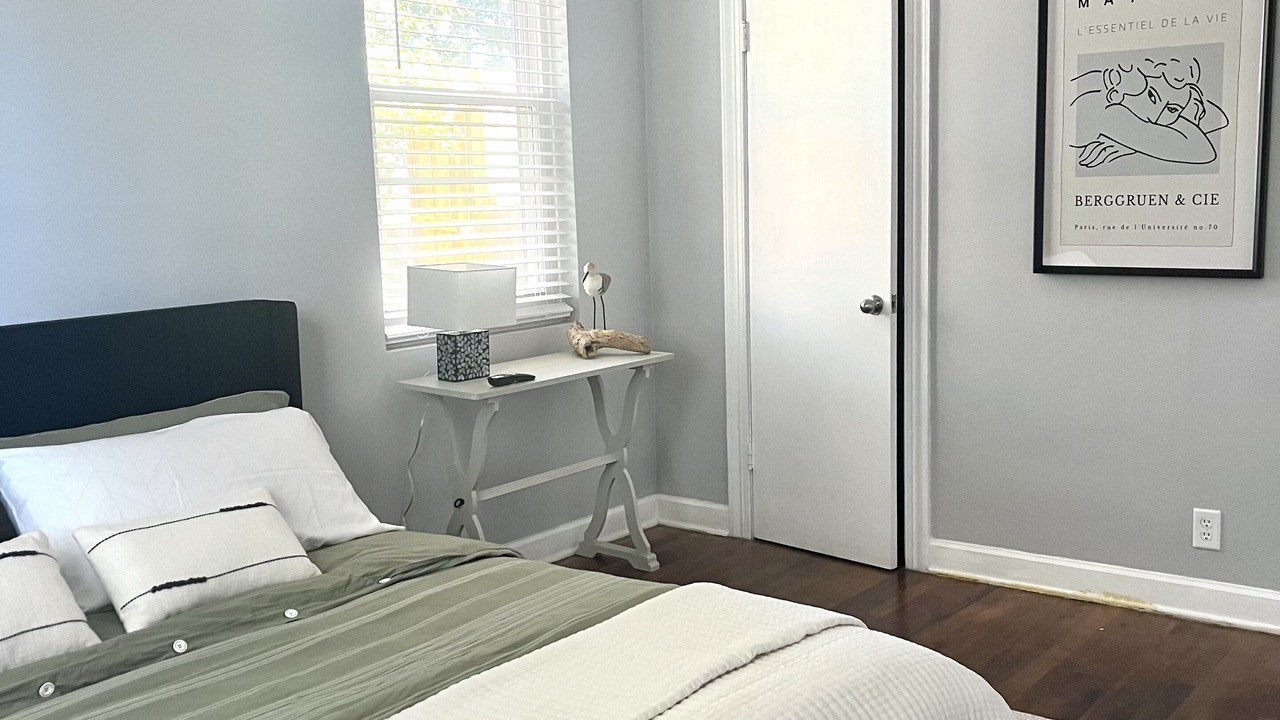 Photo of Bedroom in Thunderbolt