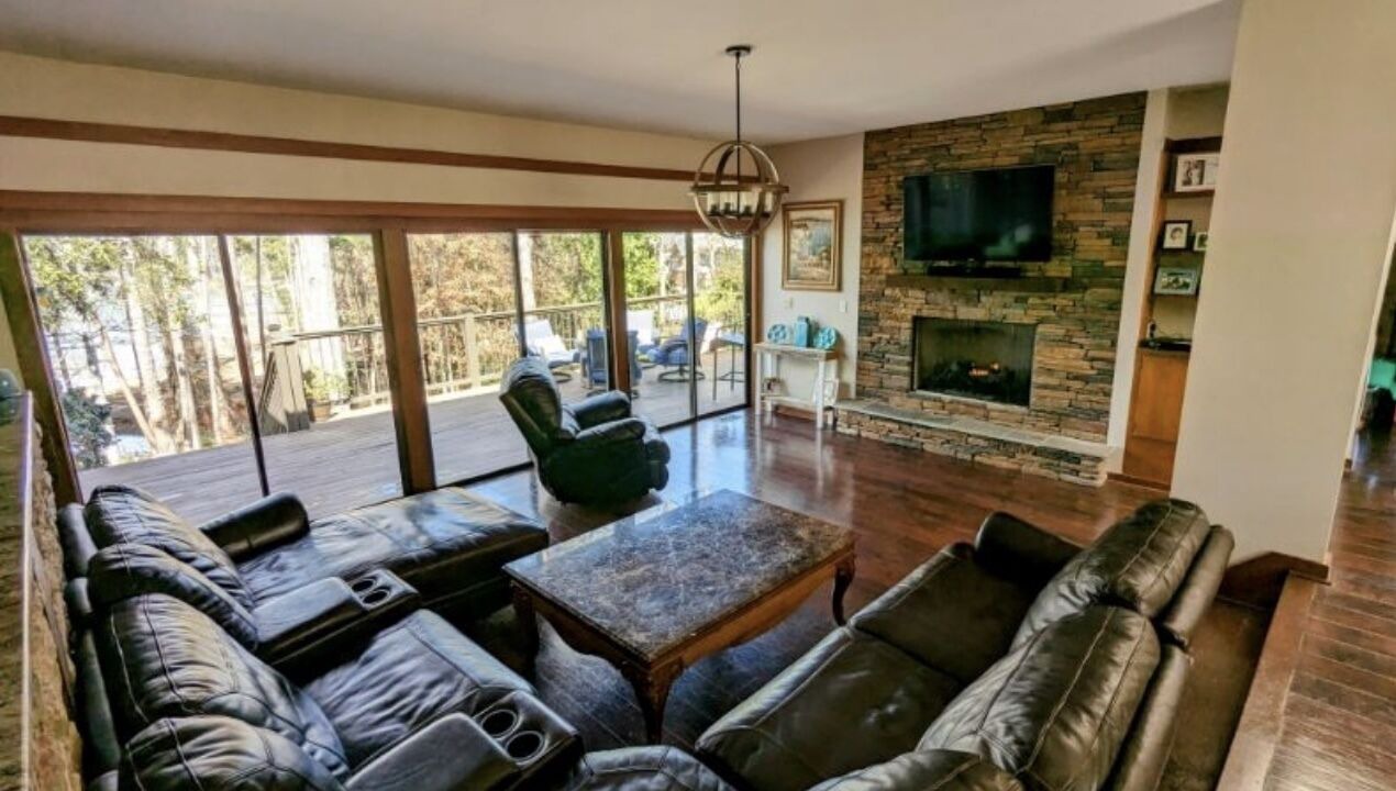 Photo of Livingroom in Clemson