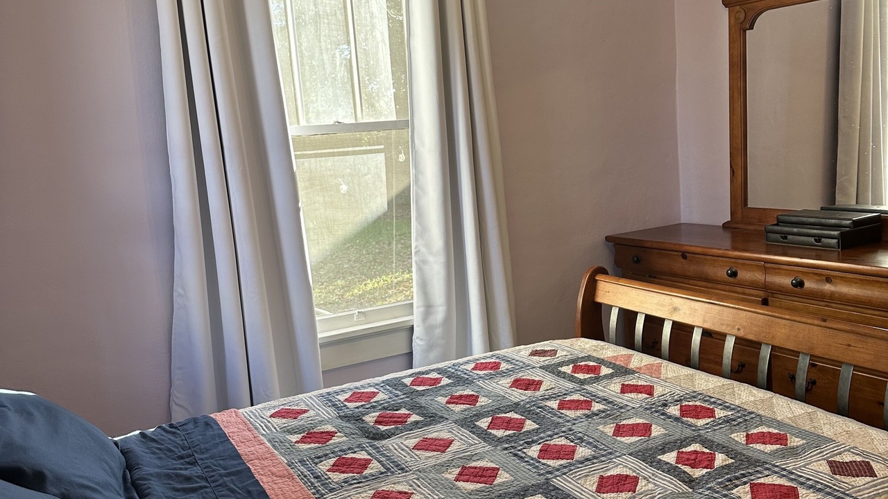 Photo of Bedroom in Midtown