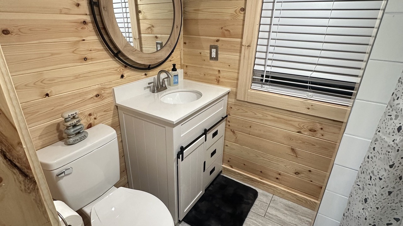Photo of Bathroom in Douglas