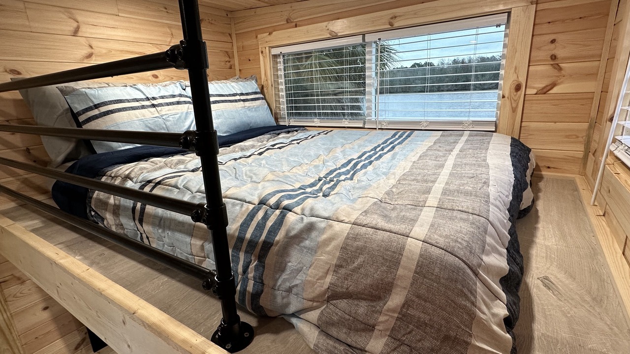 Photo of Bedroom in Douglas