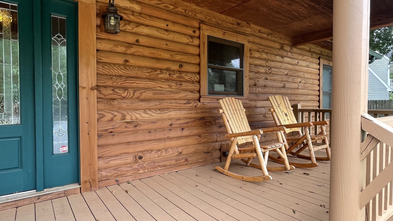 Photo of Patio Balcony in Townville