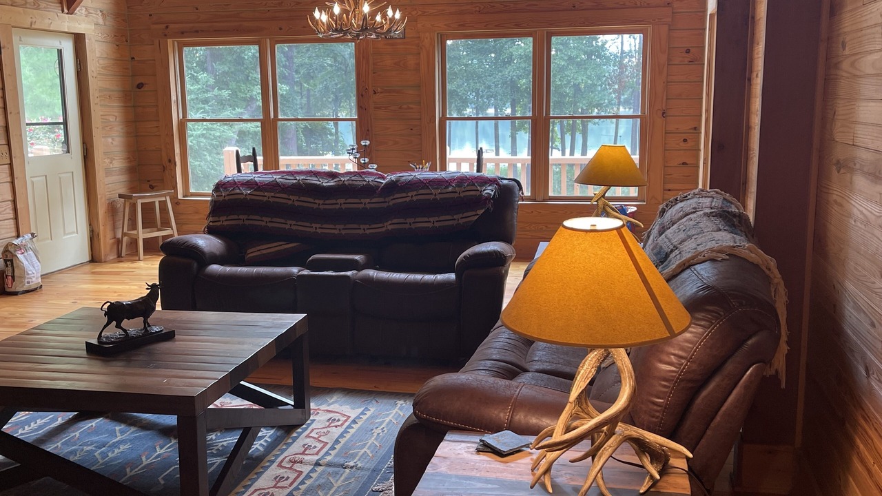 Photo of Livingroom in Townville