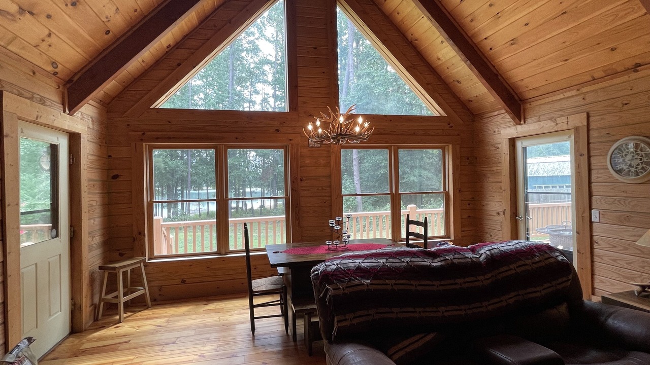 Photo of Livingroom in Townville