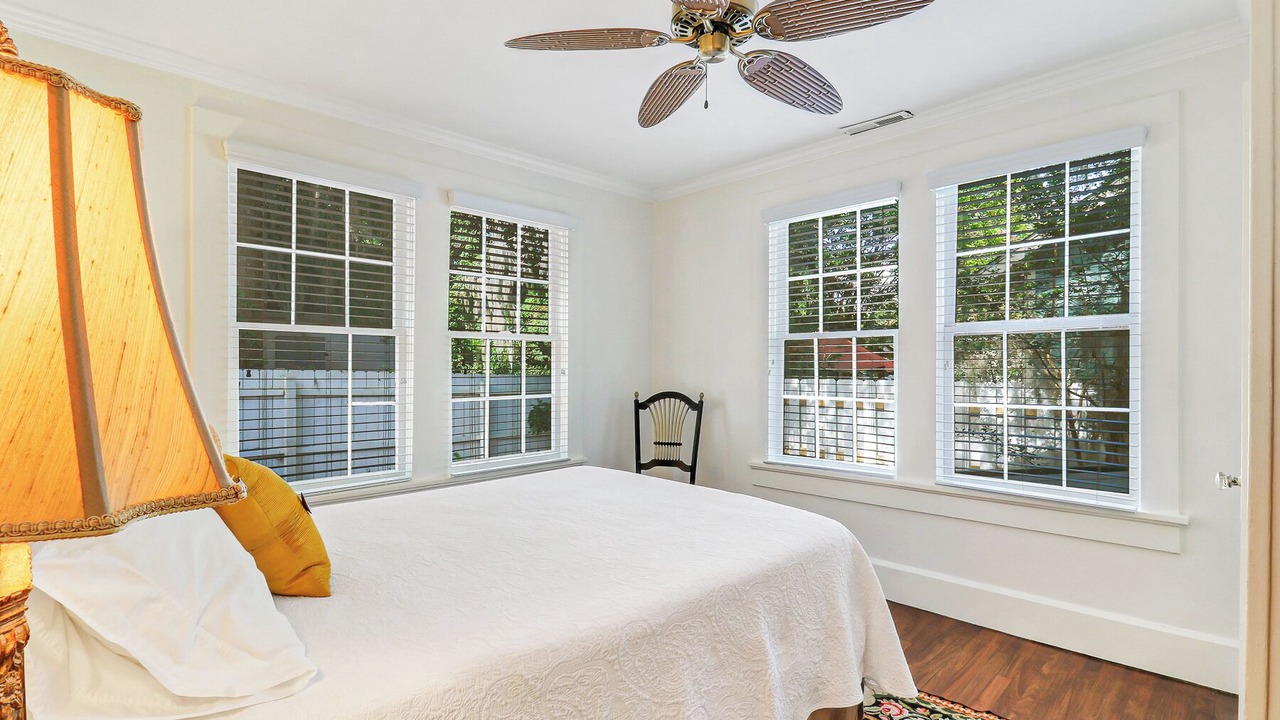 Photo of Bedroom in Historic District
