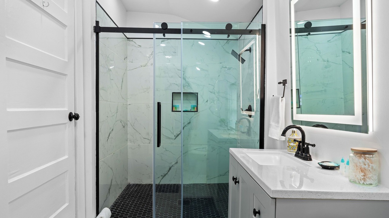 Photo of Bathroom in Dixon Park