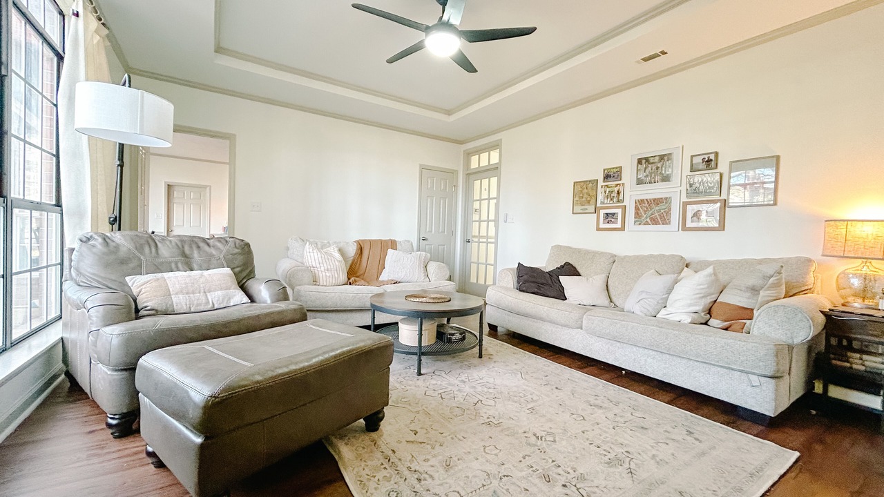 Photo of Livingroom in Evans