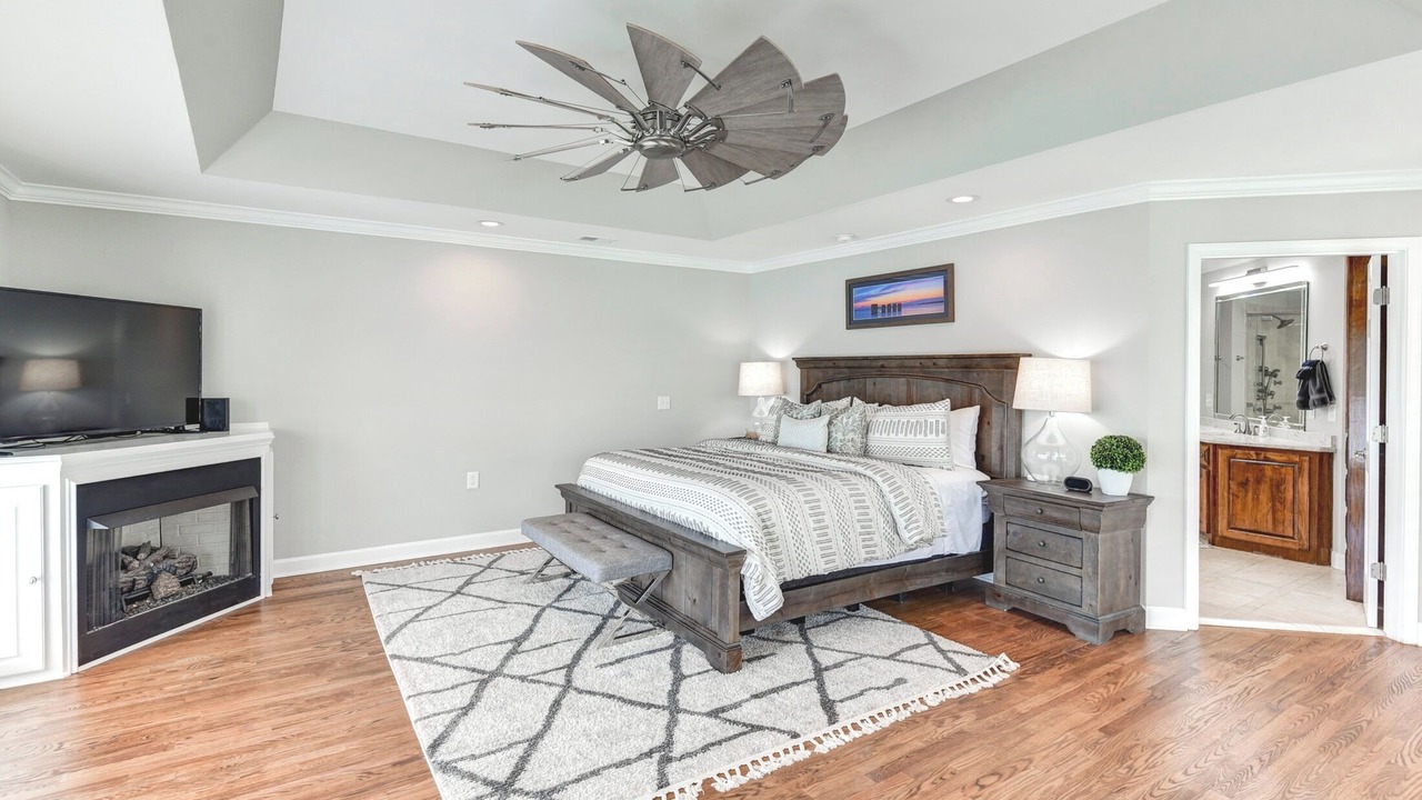Photo of Bedroom in Lake Murray of Richland