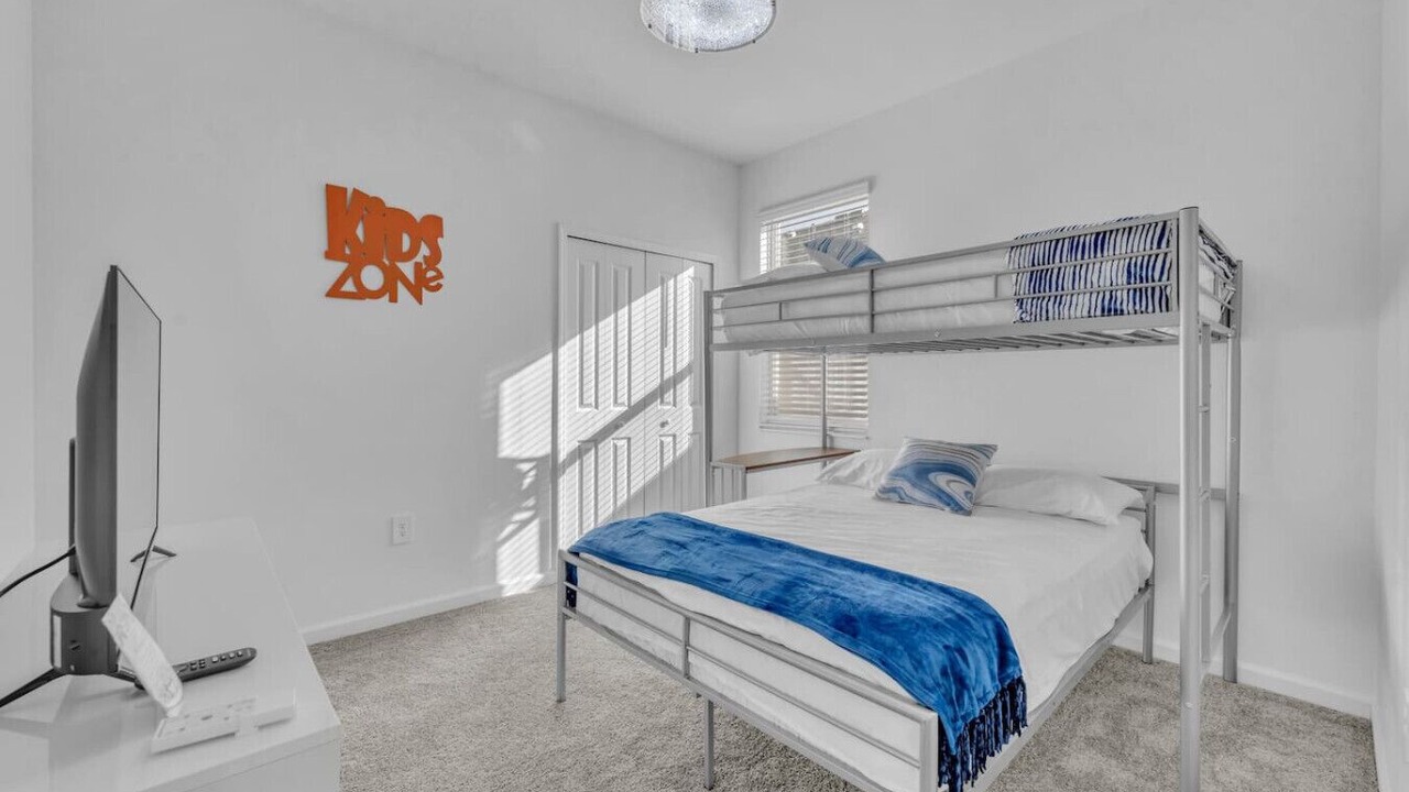 Photo of Bedroom in Winter Haven