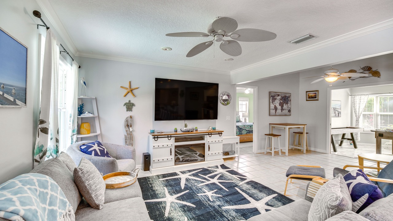 Photo of Livingroom in Sebastian Highlands