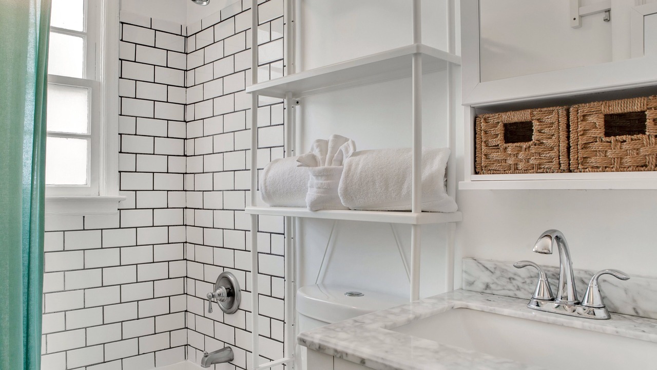 Photo of Bathroom in Metropolitan