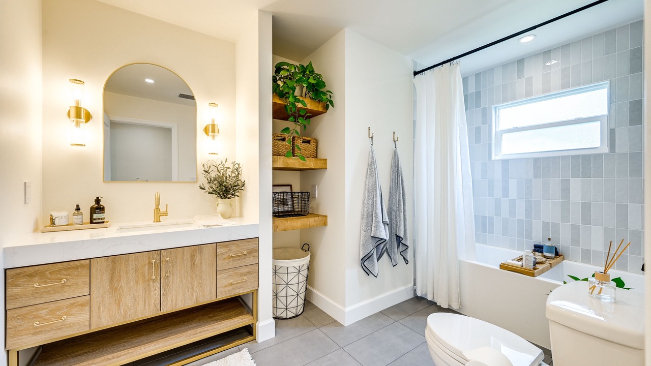 Photo of Bathroom in Naples