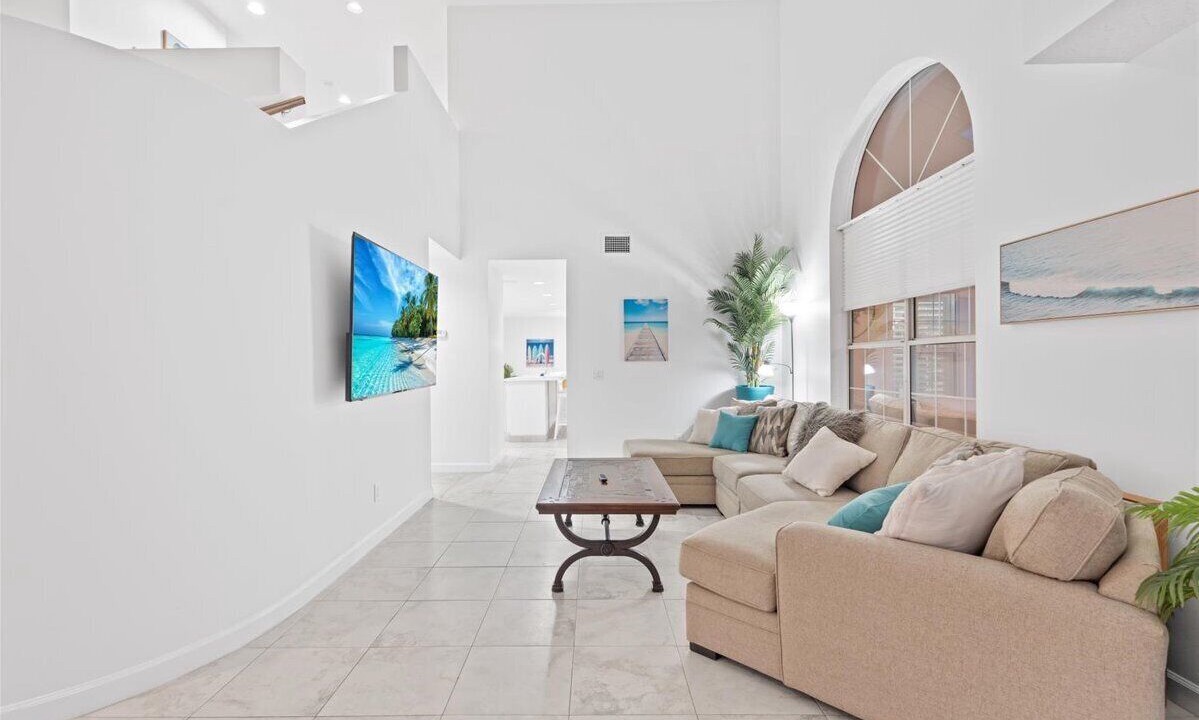 Photo of Livingroom in Melbourne Beach