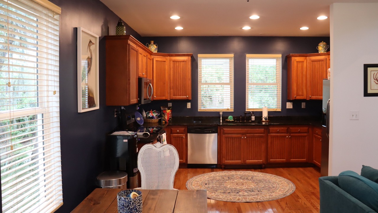Photo of Kitchen in Oceanmarsh Subdivision
