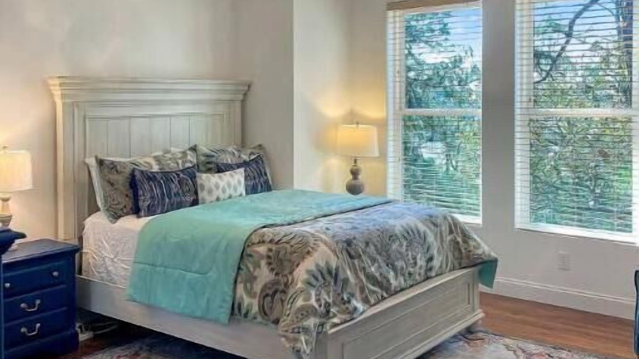 Photo of Bedroom in Oceanmarsh Subdivision