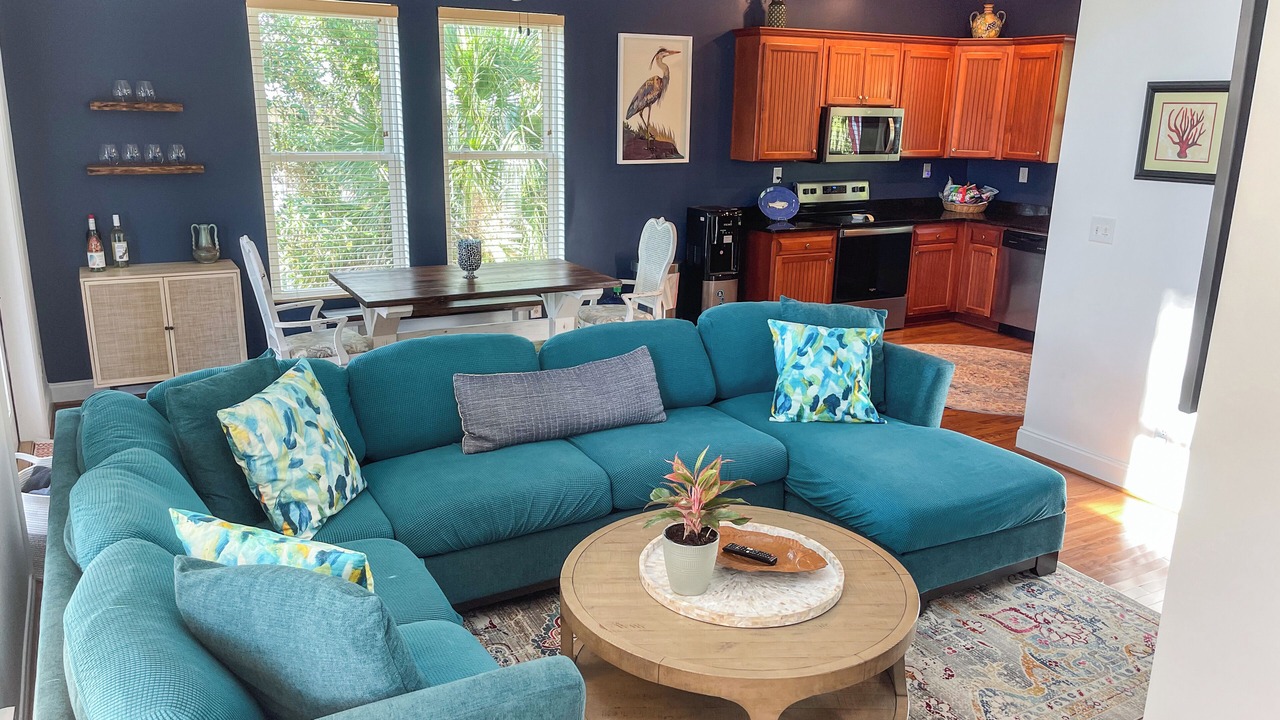 Photo of Livingroom in Oceanmarsh Subdivision