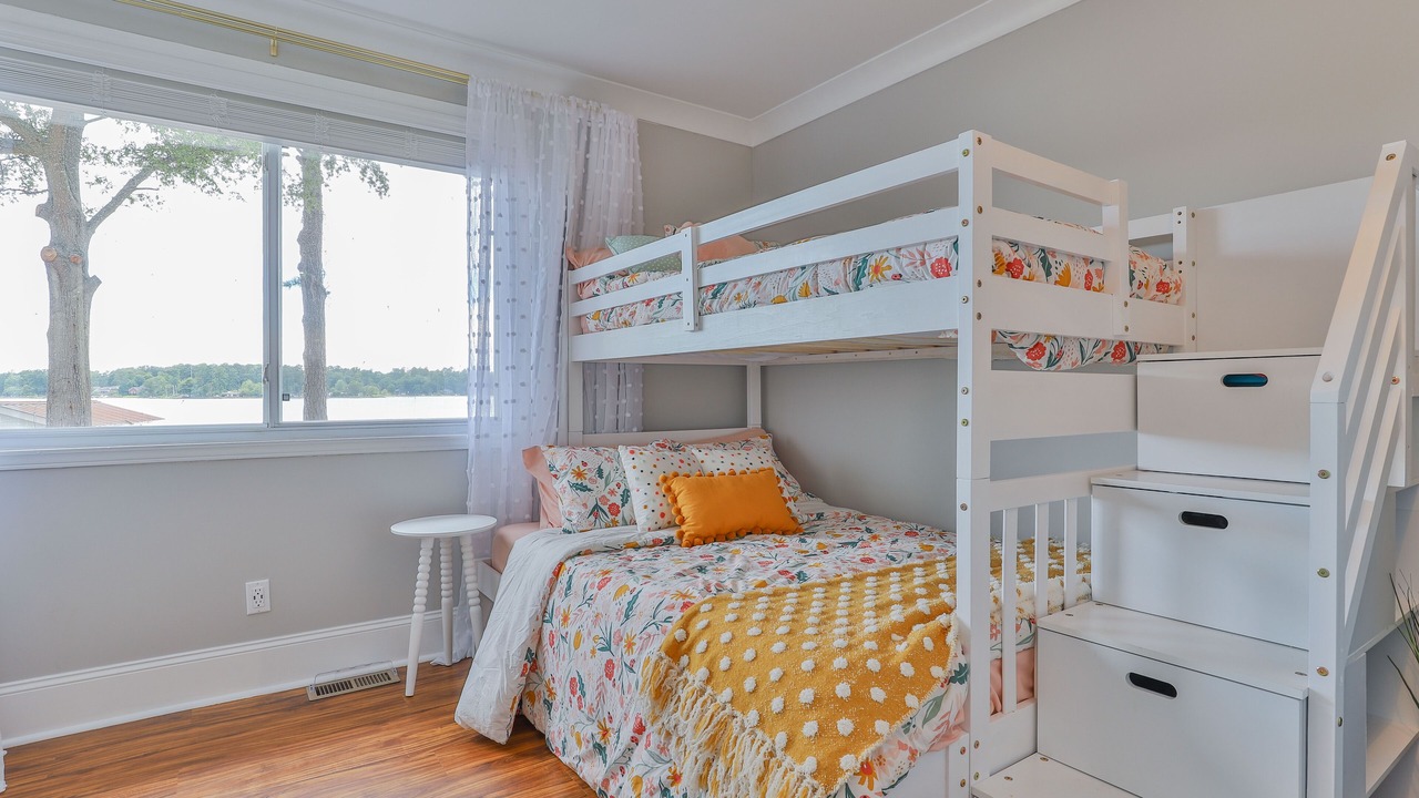 Photo of Bedroom in Chapin