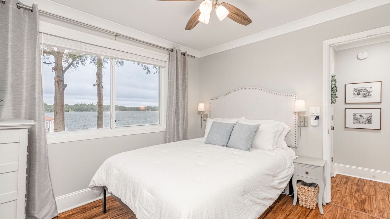 Photo of Bedroom in Chapin