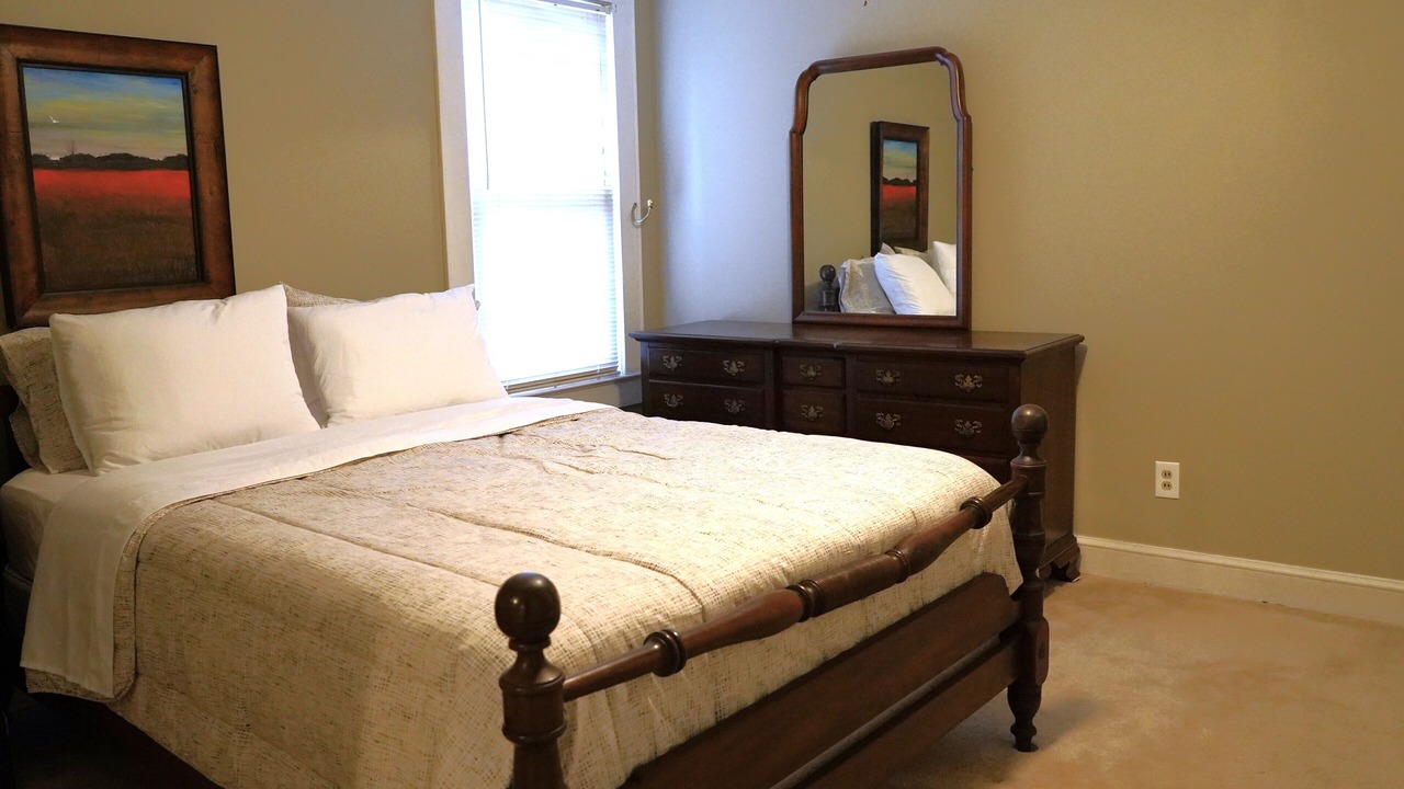 Photo of Bedroom in Clinton