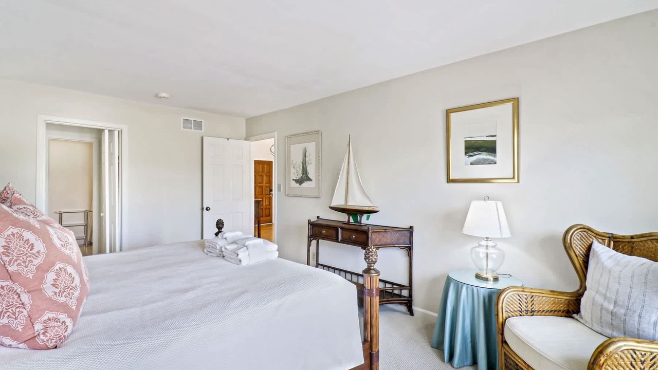 Photo of Bedroom in Oceanside
