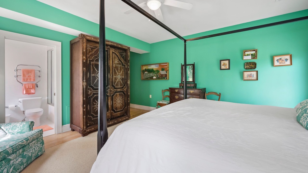 Photo of Bedroom in Debordieu Colony