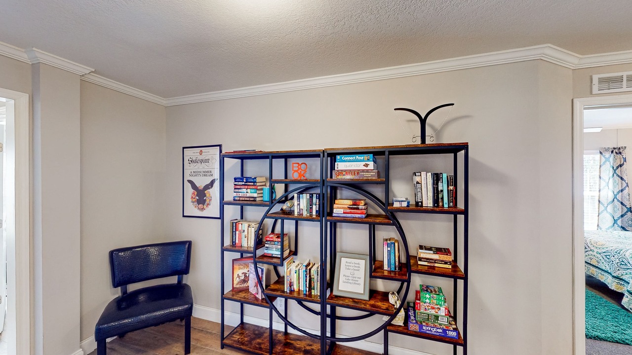 Photo of Others in Saluda