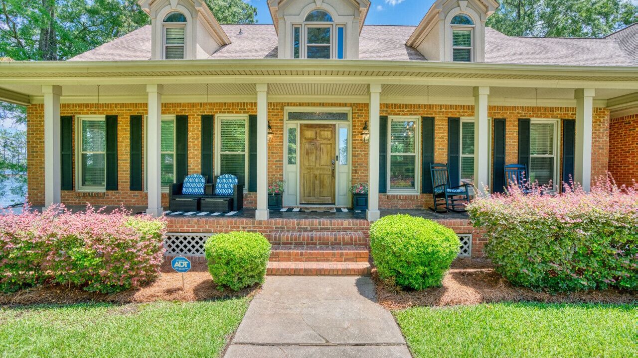 Photo of Outdoor in Chapin