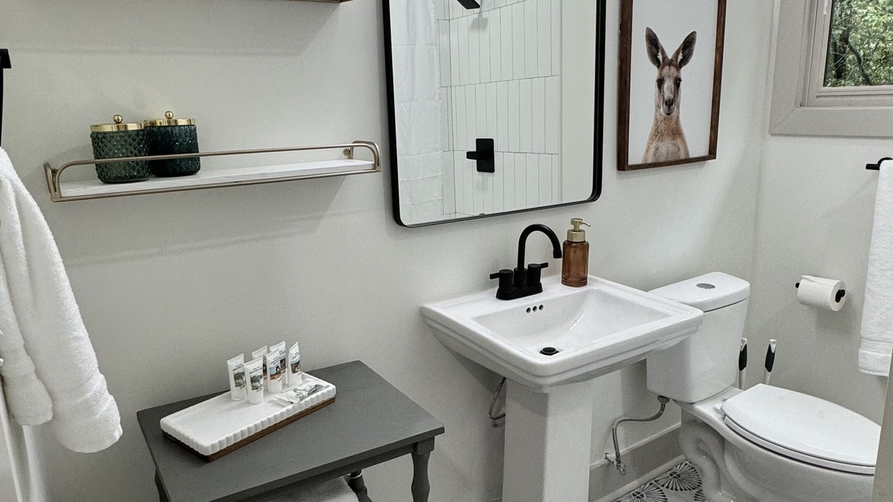 Photo of Bathroom in Midtown