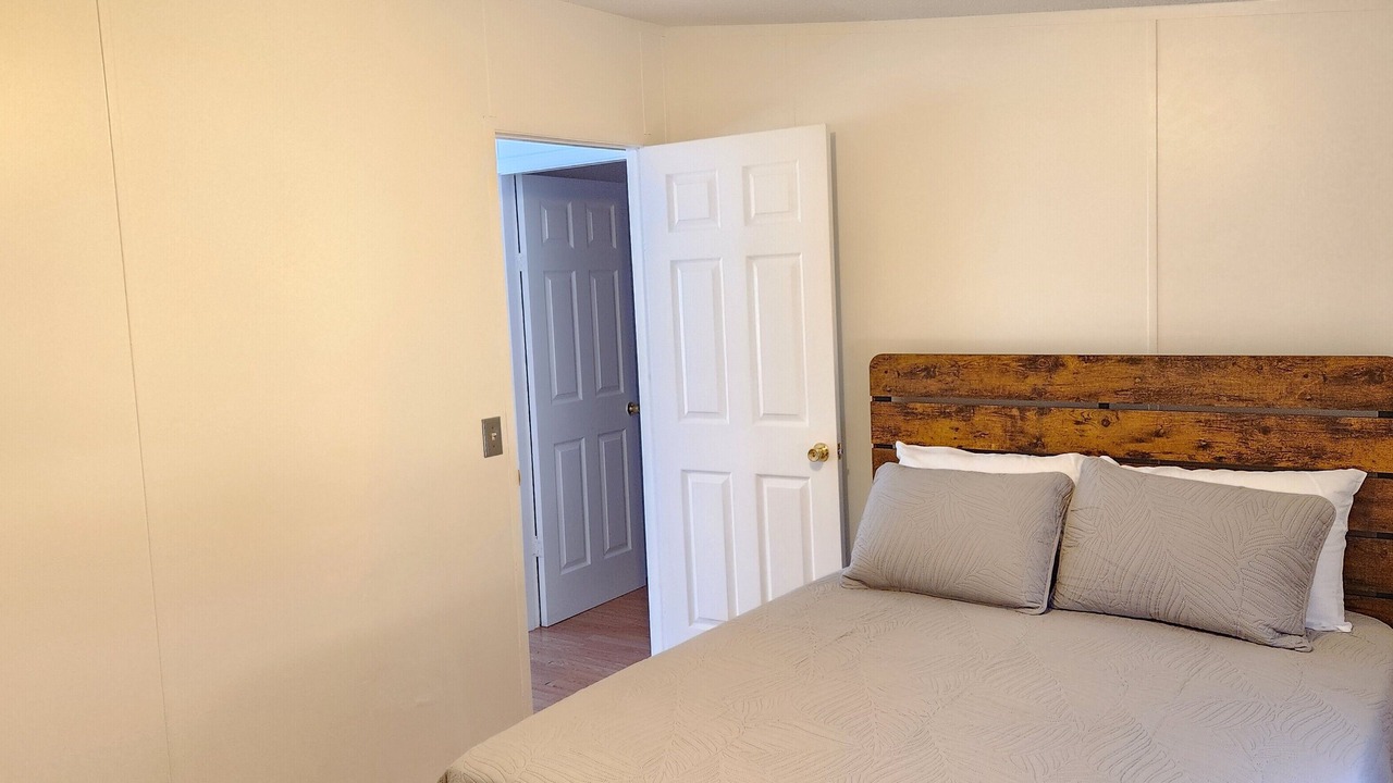 Photo of Bedroom in Saint Helena Island