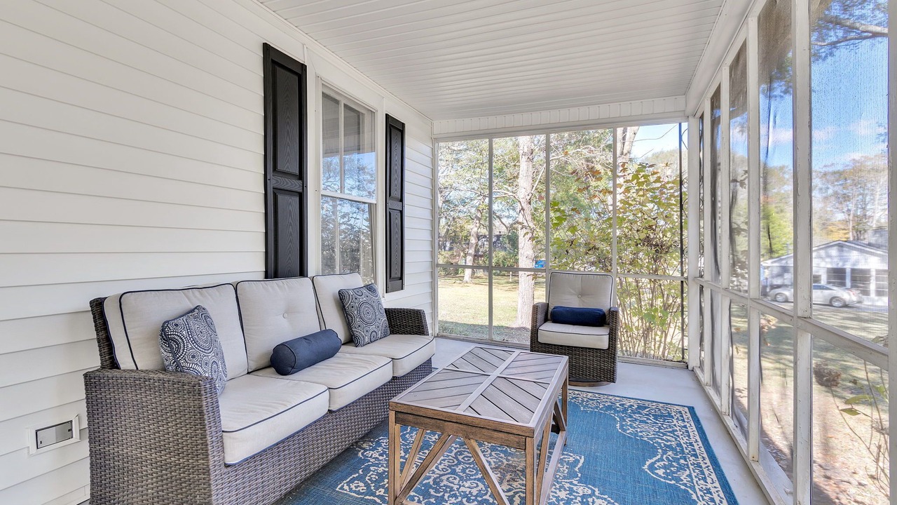 Photo of Livingroom in Simpsonville