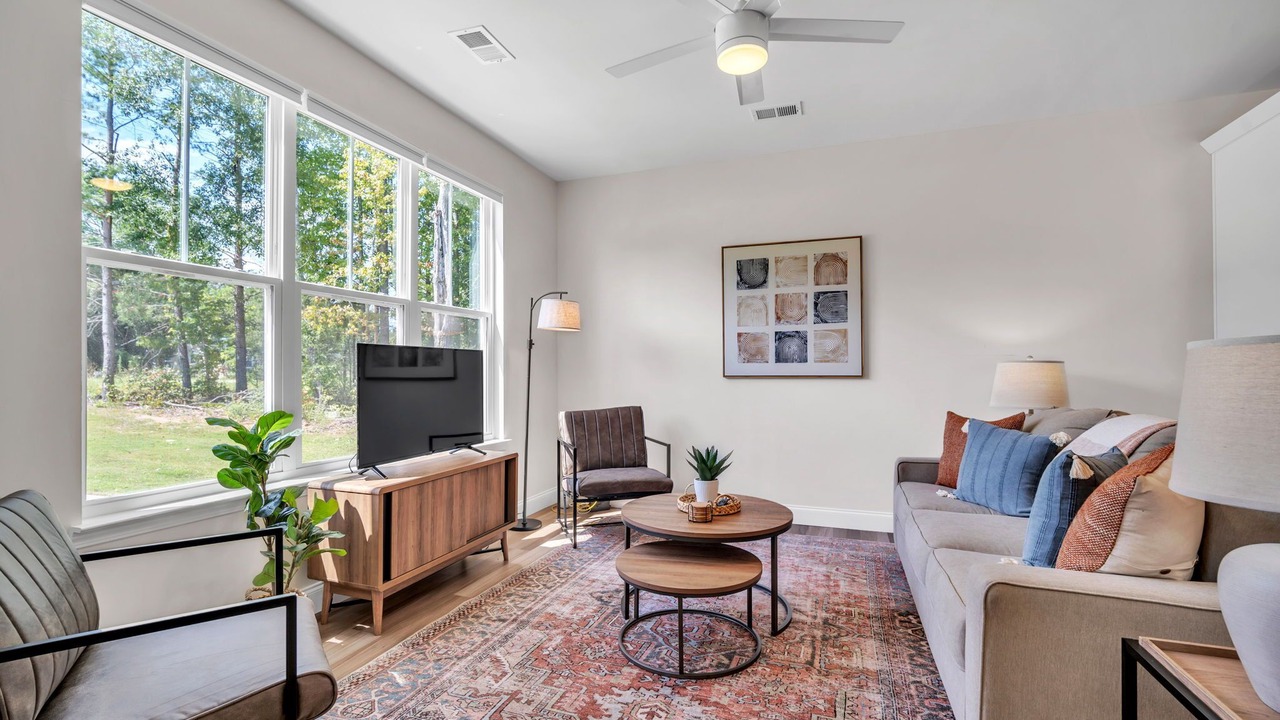 Photo of Livingroom in Taylors