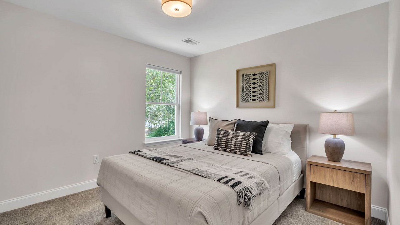 Photo of Bedroom in Taylors